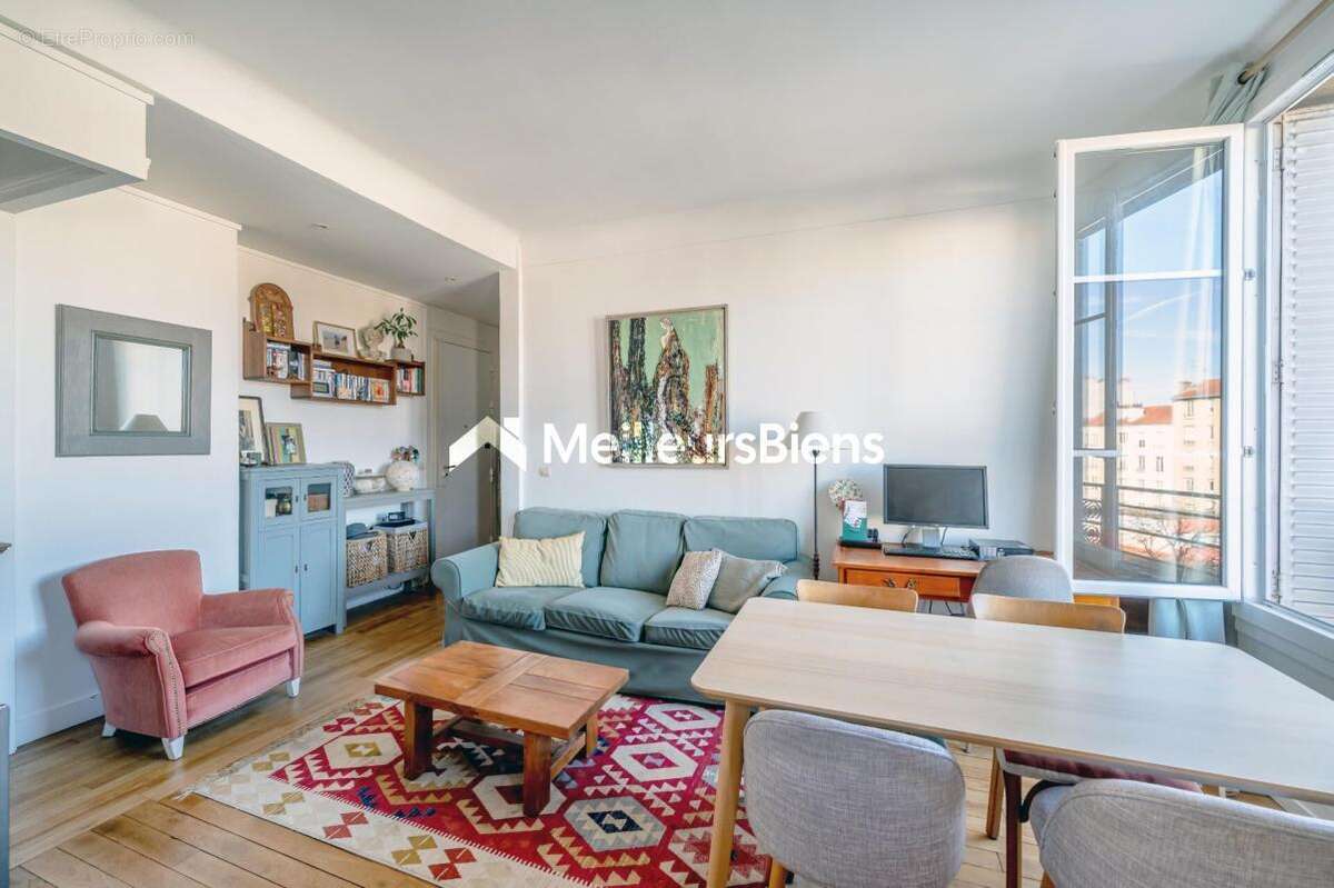 Appartement à ISSY-LES-MOULINEAUX