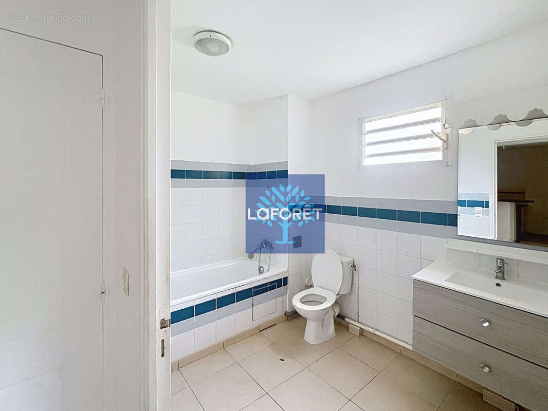 Appartement à LE ROBERT