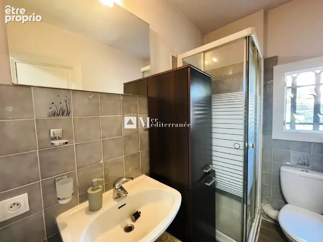À vendre - Studio dans résidence avec piscine - Grimaud (83310) - photo 4