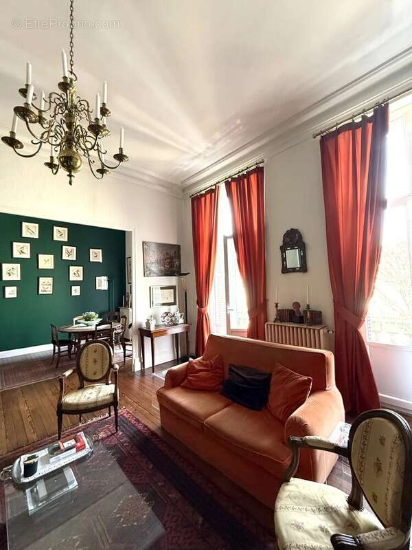 Appartement à BORDEAUX