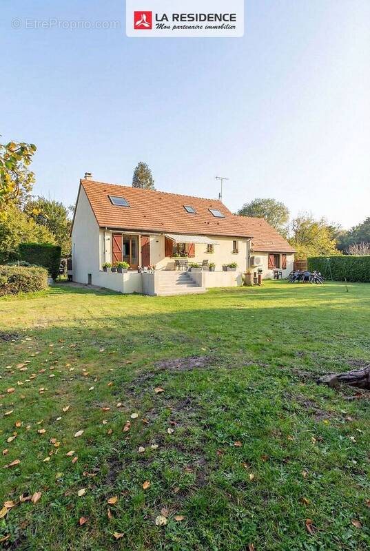 Maison à VAUX-SUR-SEINE