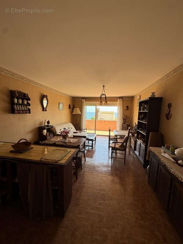 Appartement à SAUSSET-LES-PINS