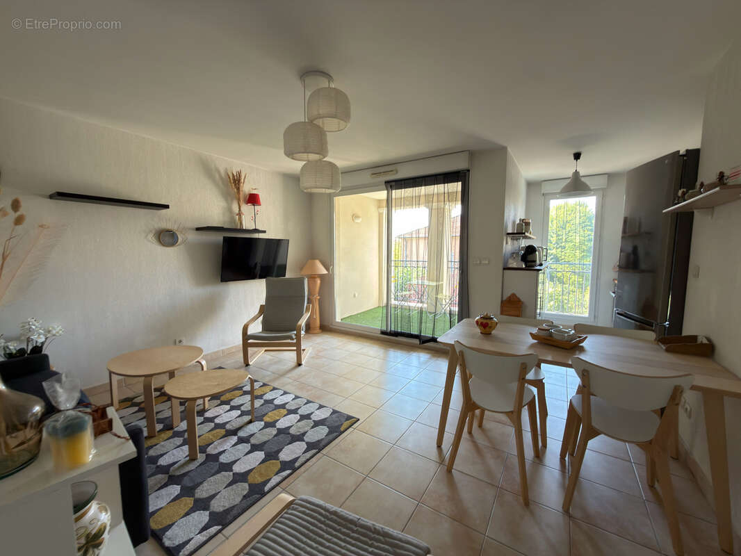 Appartement à SAINT-MAXIMIN-LA-SAINTE-BAUME