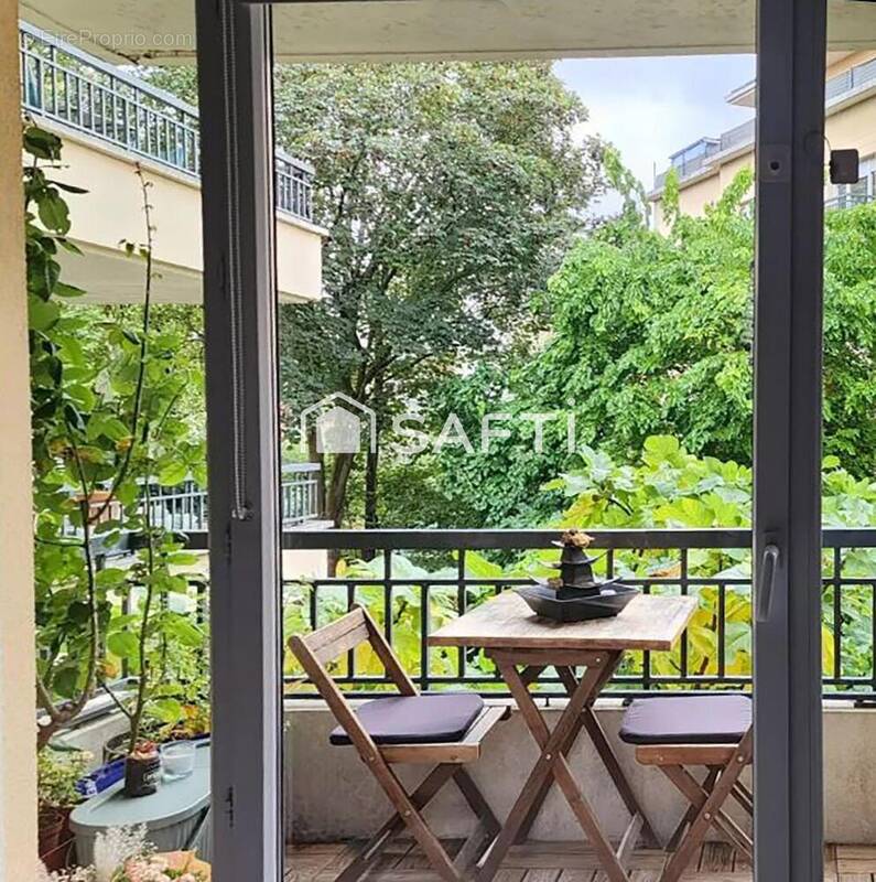 Photo 1 - Appartement à CLAMART