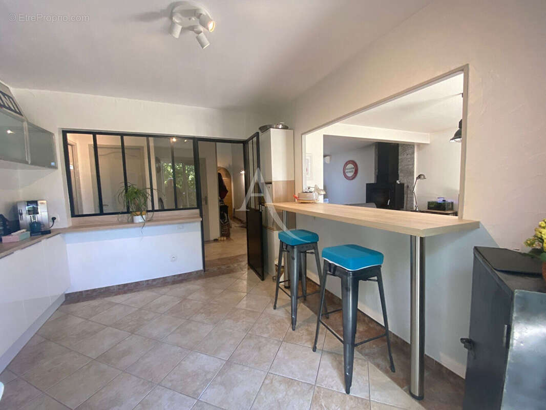 Maison à LA CHAPELLE-SAINT-MESMIN