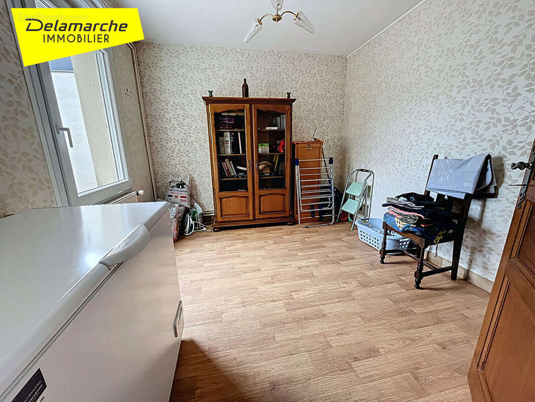 Maison à SAINT-HILAIRE-DU-HARCOUET