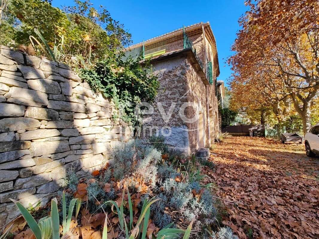 Maison à BEAUMES-DE-VENISE