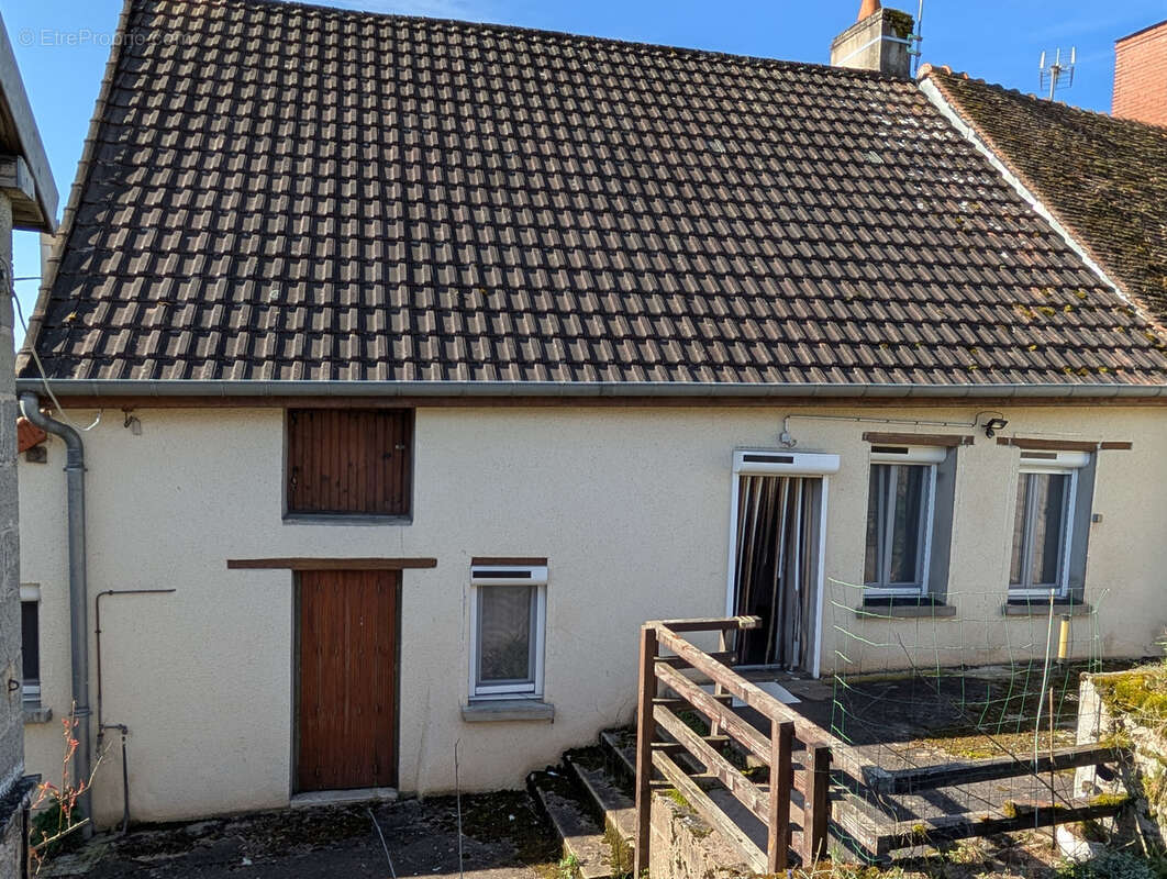 Maison à ARNAY-LE-DUC