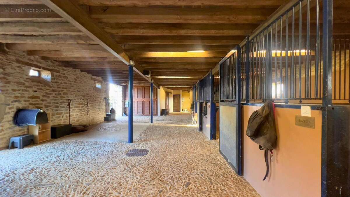 Maison à CAHORS