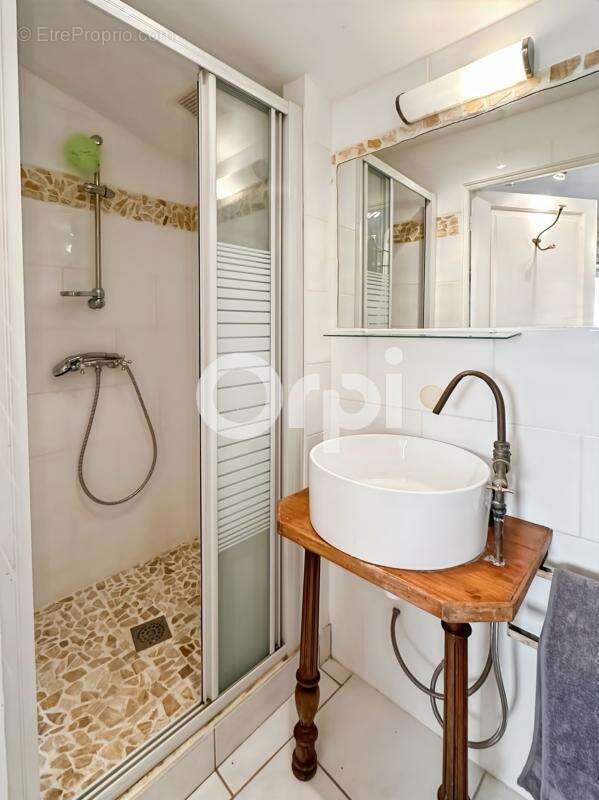 Maison à SAINT-ALBAN-AURIOLLES