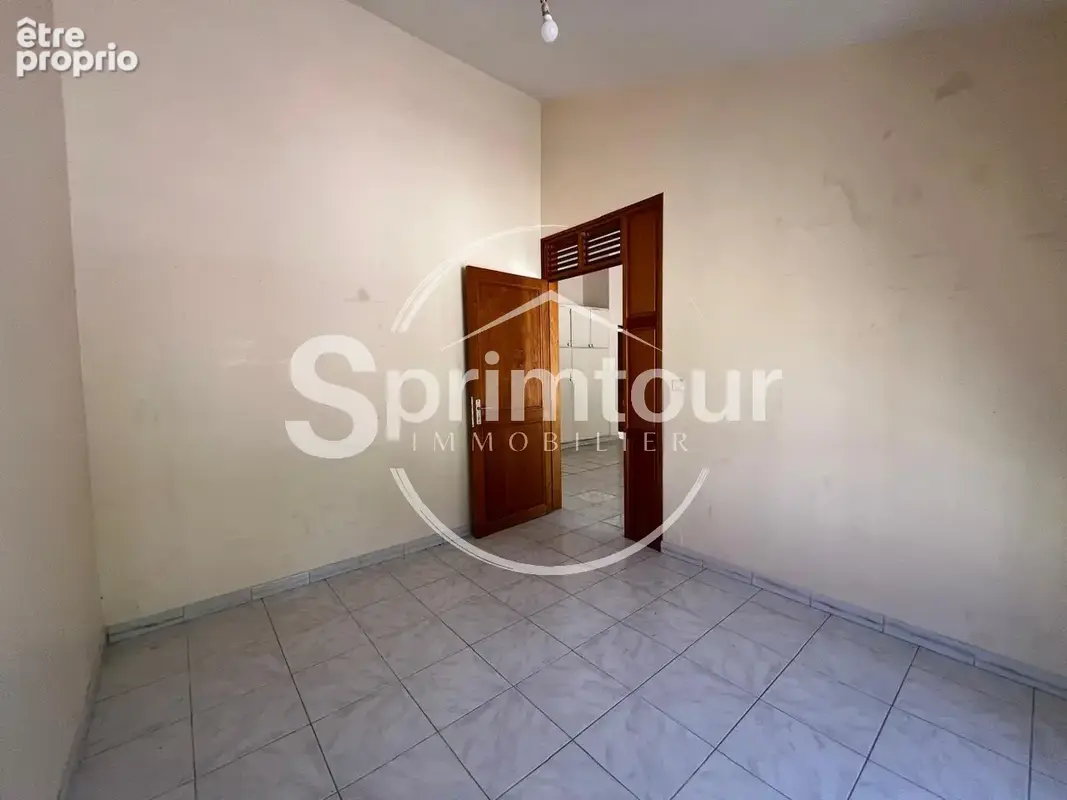 Basse-Terre   Appartement T2 lumineux au Carmel - proximité immédiate du lycée - photo 6