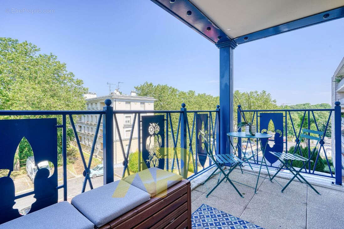 Appartement à LE PLESSIS-ROBINSON