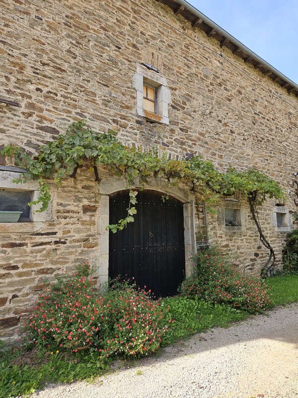 Maison à CALMONT