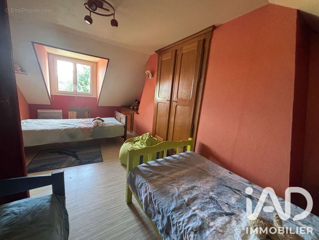 Maison 118 m² à Vernantes  - photo 6