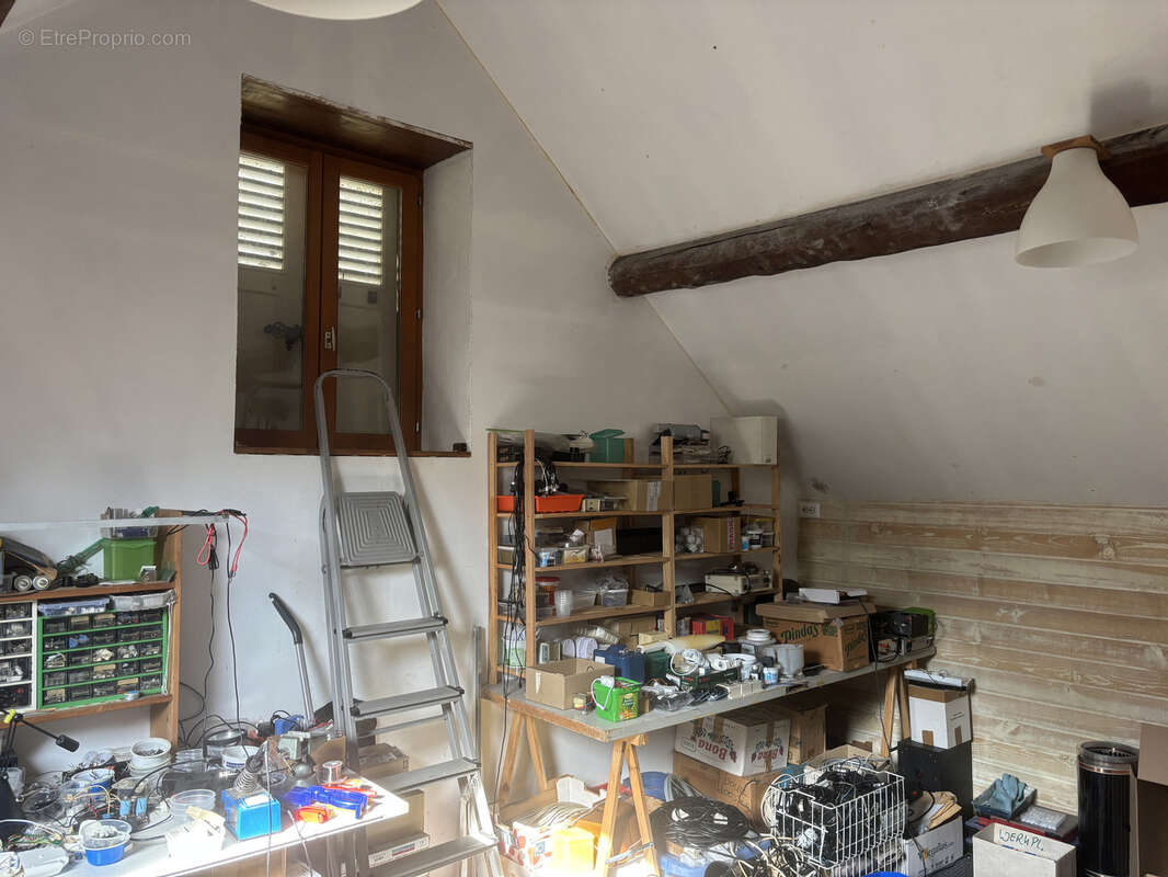 Maison à BELLENAVES