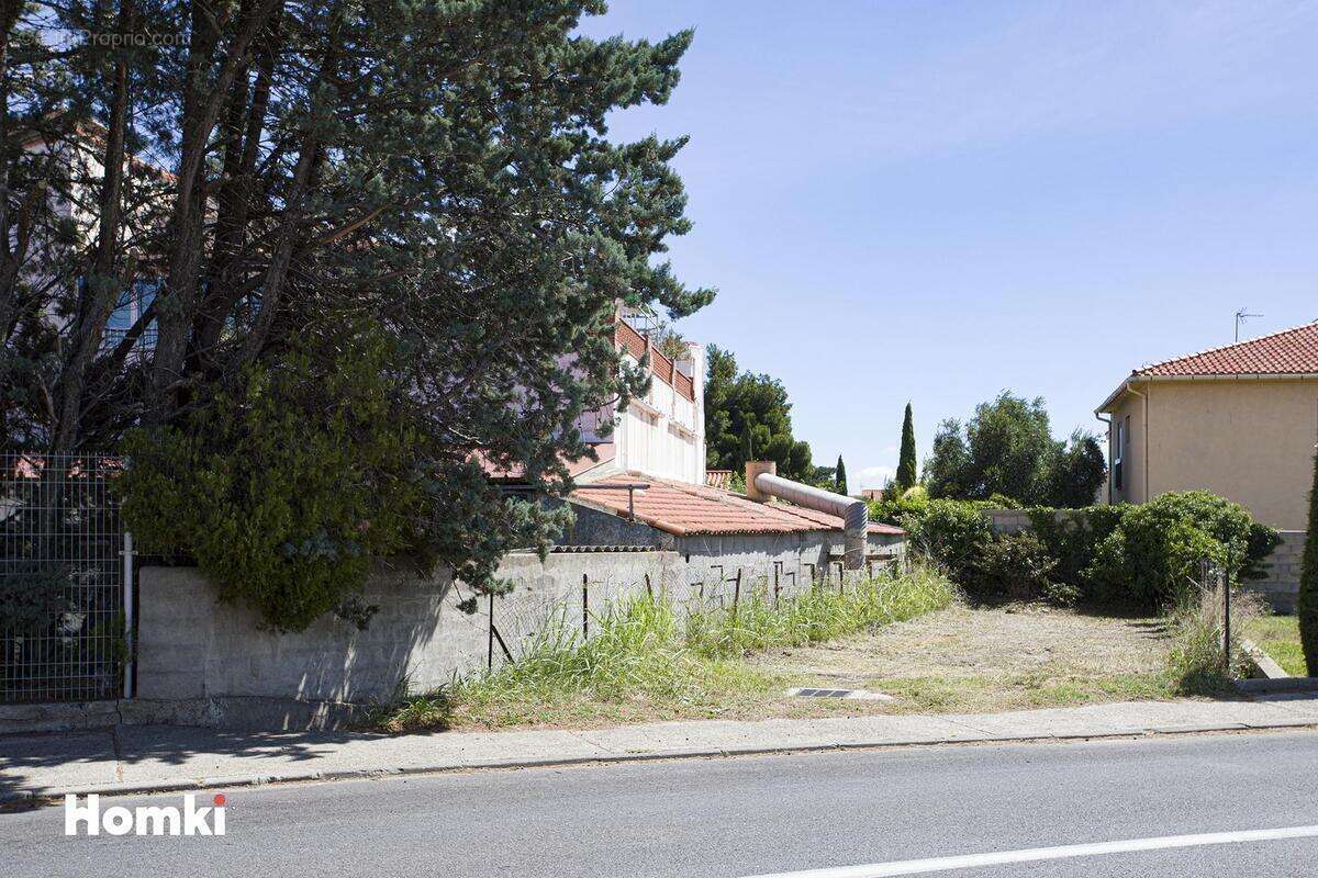 Commerce à ILLE-SUR-TET