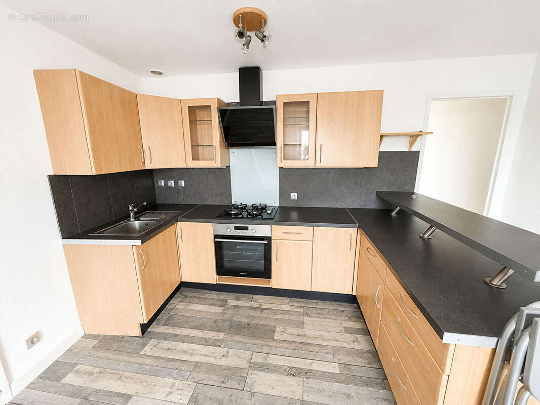 Appartement à LAMORLAYE