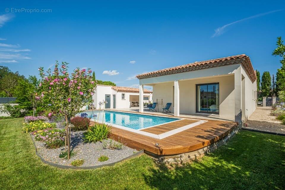 Terrain à SAINT-GEORGES-D'ORQUES