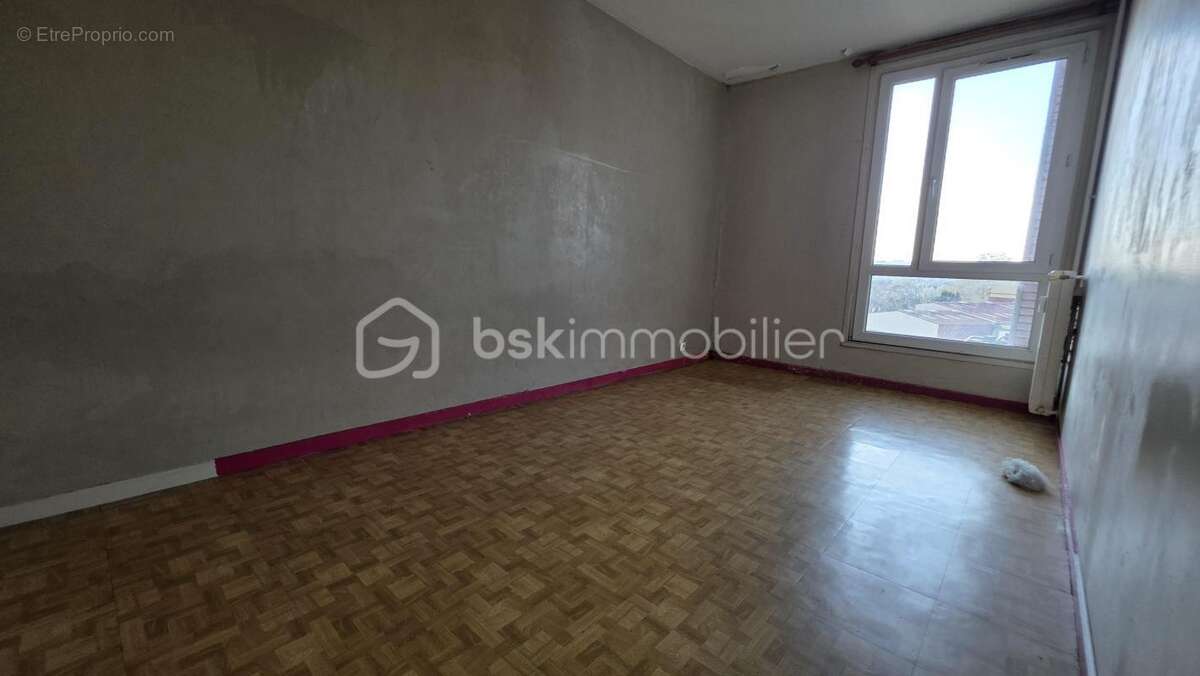 Appartement à CORBEIL-ESSONNES