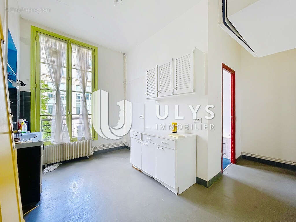 Appartement à PARIS-2E