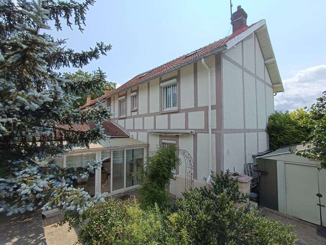 Maison à HARDRICOURT