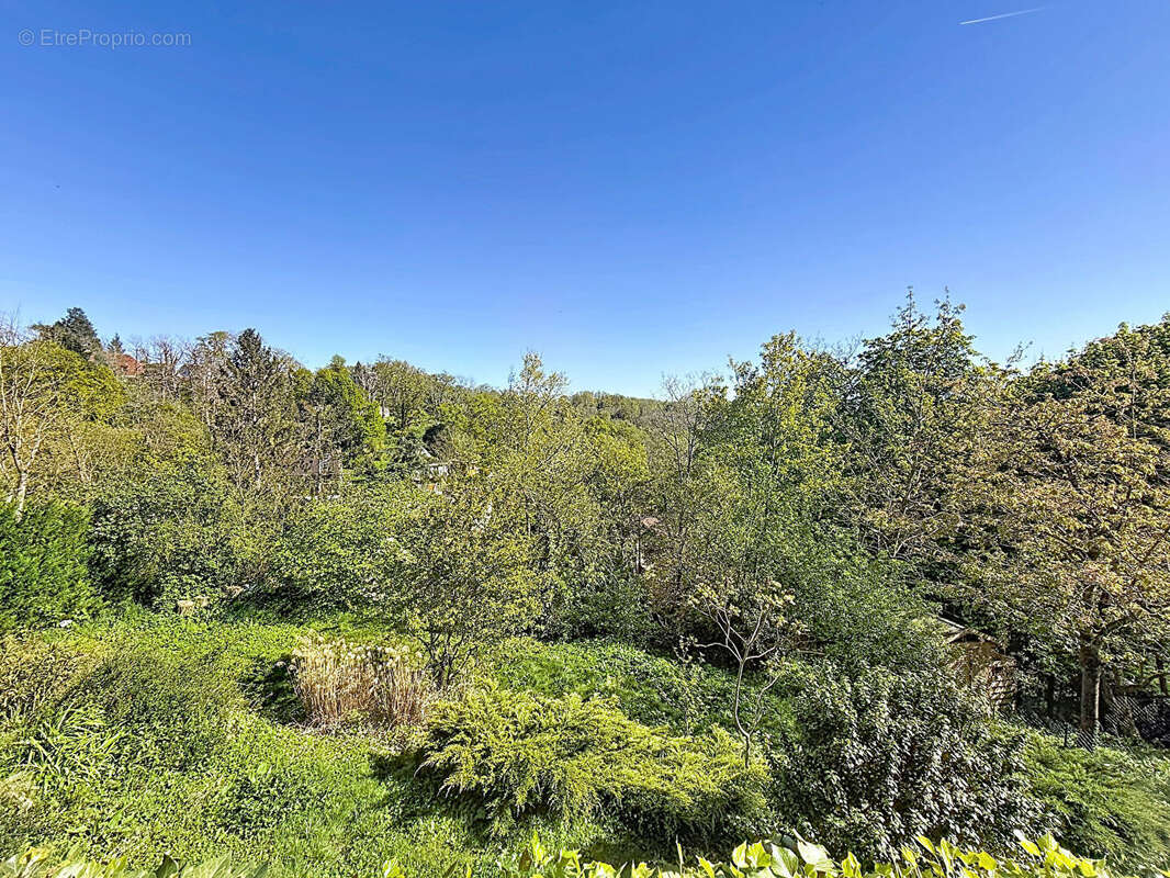 Maison à NEAUPHLE-LE-CHATEAU