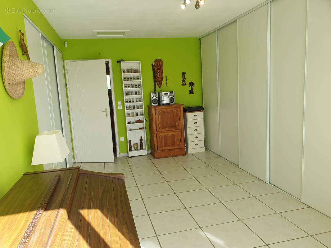 Maison à SAINTES