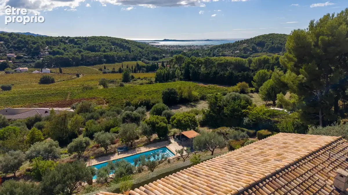 Ollioules - Villa T6 vue mer avec piscine - photo 2