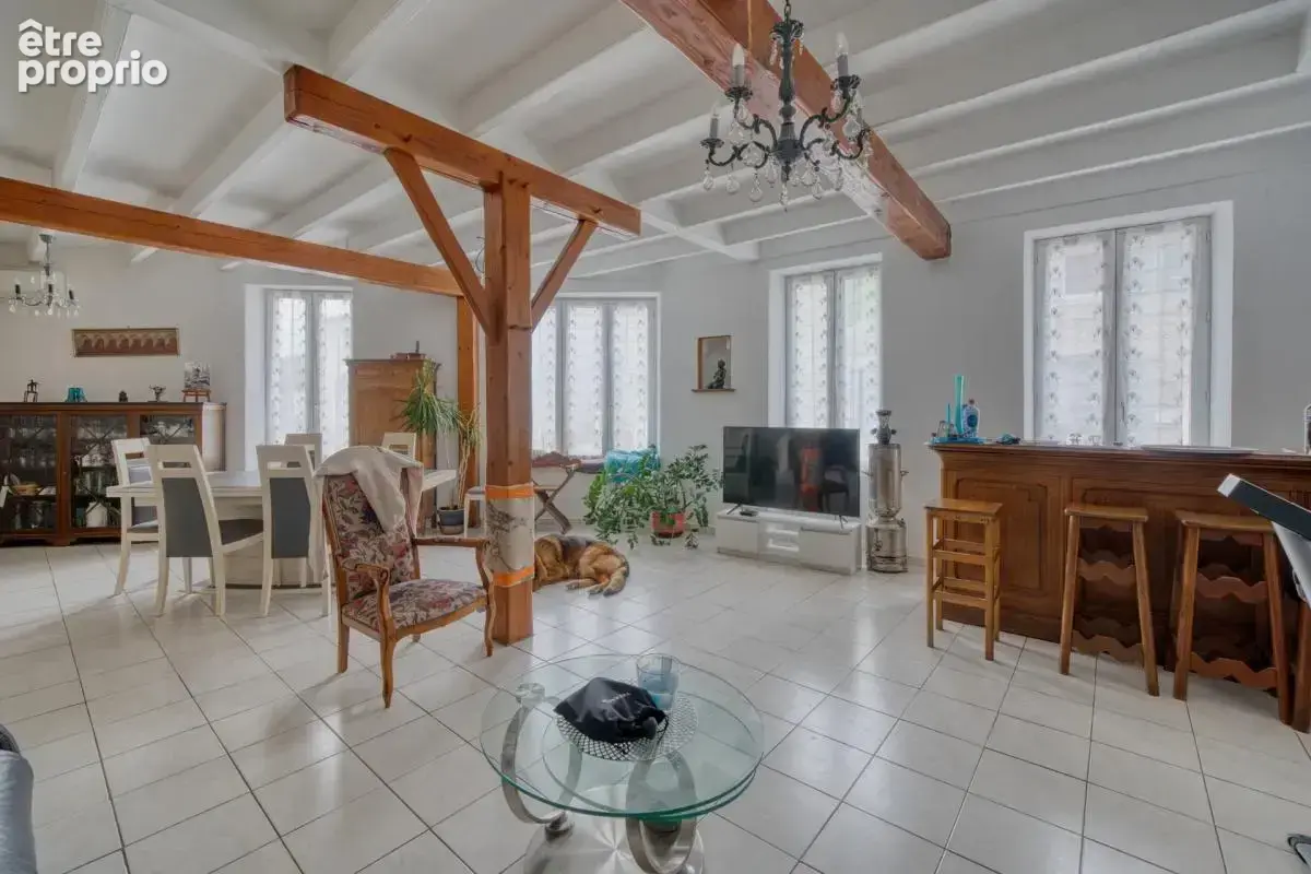 Maison de 8 pièces de 193 m² à Saujon - photo 2