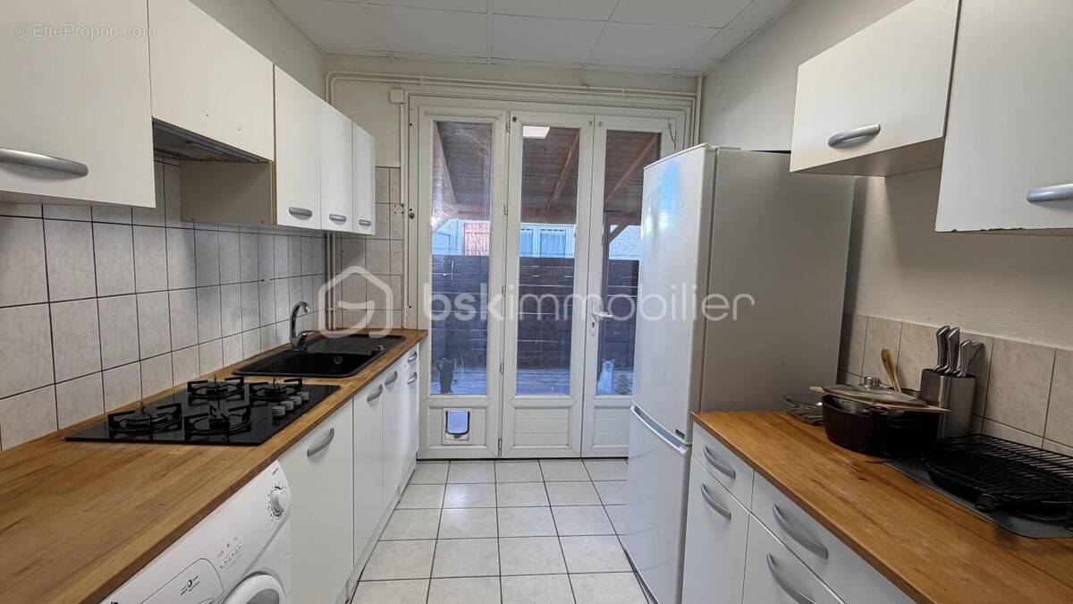 Appartement à ANNEYRON