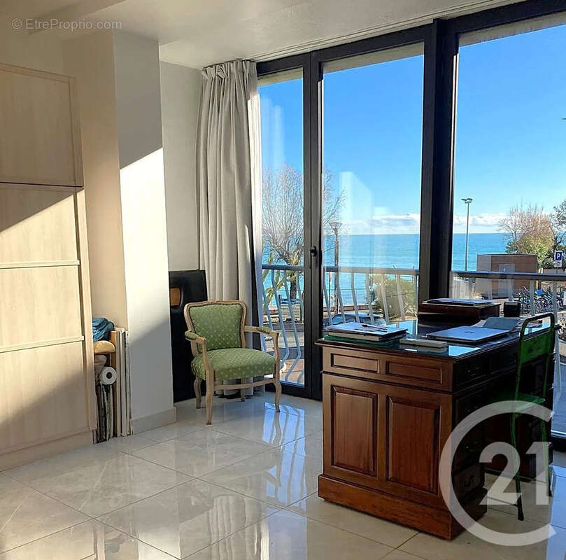Appartement 70 m² à Roquebrune-Cap-Martin  - photo 7