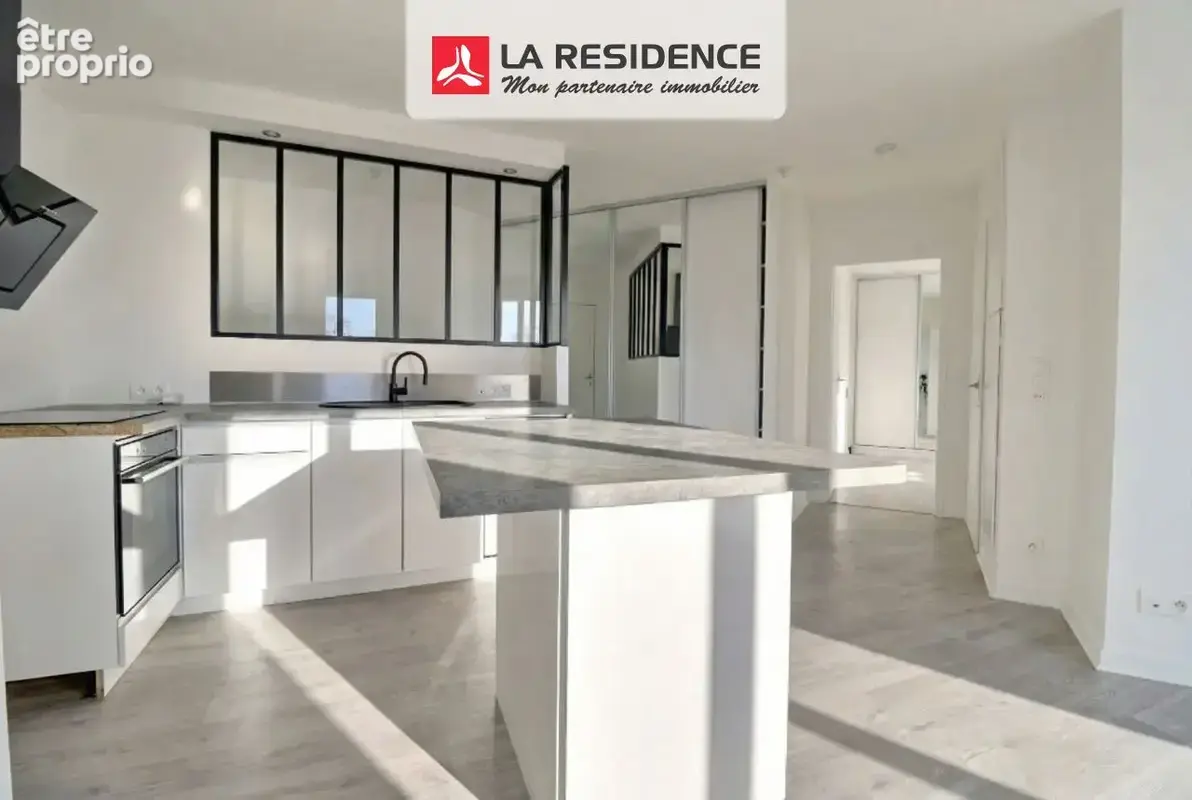 Appartement 2 pièces 44 m² à vendre à Poissy (78300) - photo 2