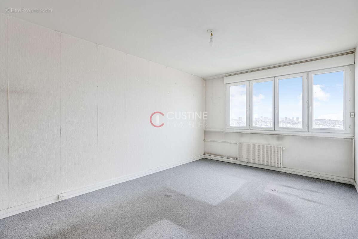 Appartement à PARIS-14E