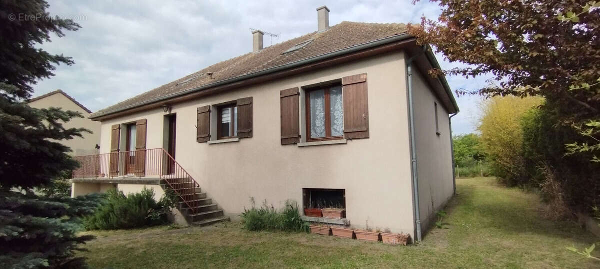 Yzeures sur creuse - photo 10