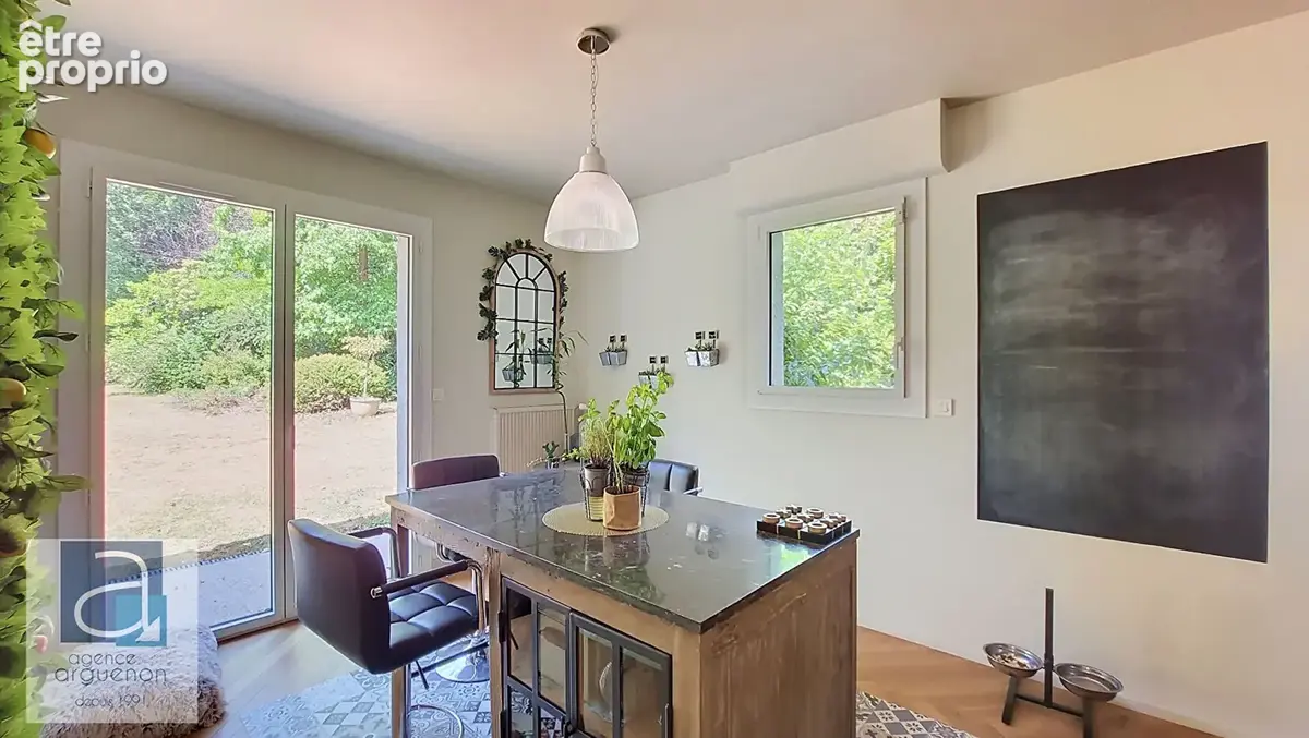 DINAN - Propriété d'exception de 360 m² avec piscine, 6/7 chambres et parc - photo 7
