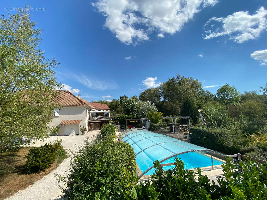 Maison à SAINT-LEGER-SUR-DHEUNE