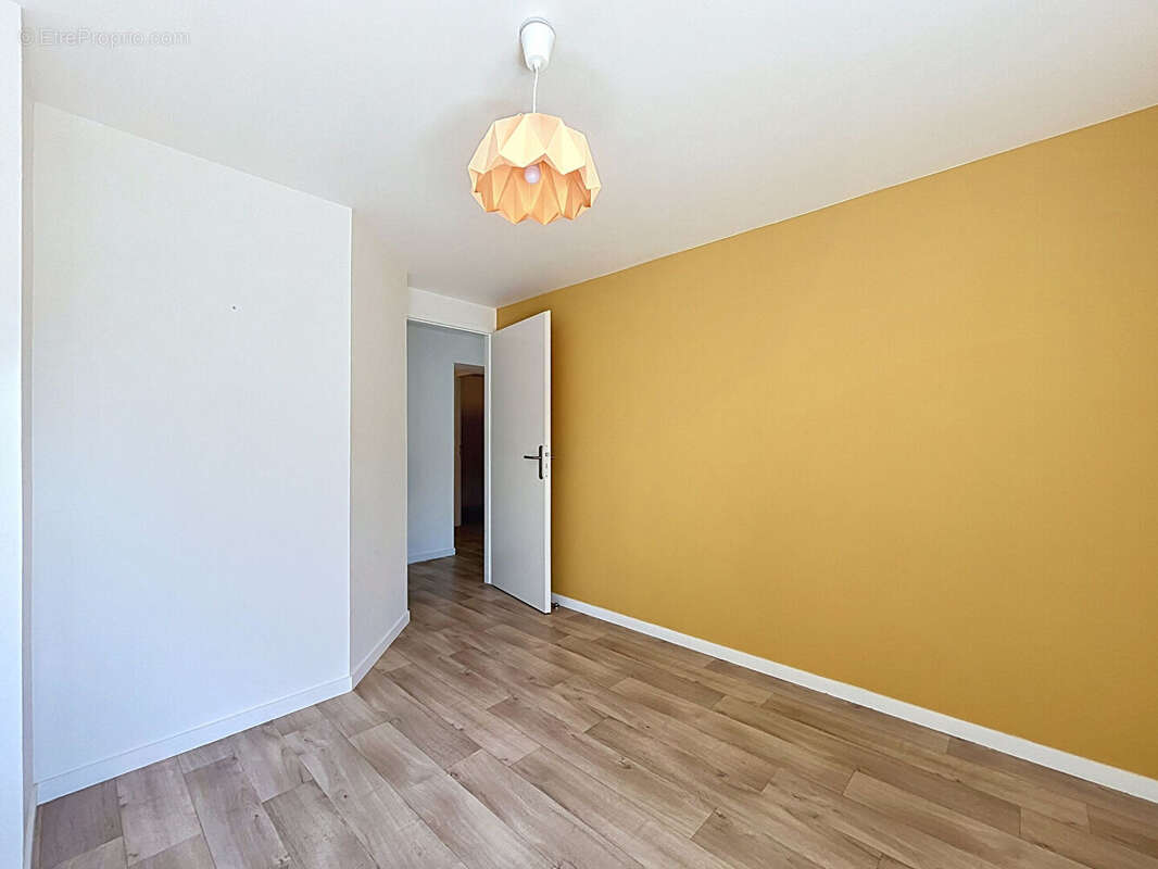 Appartement duplex 83 m² ? Blois Quartier des Écoles ? Immeuble entièrement rénové - photo 8