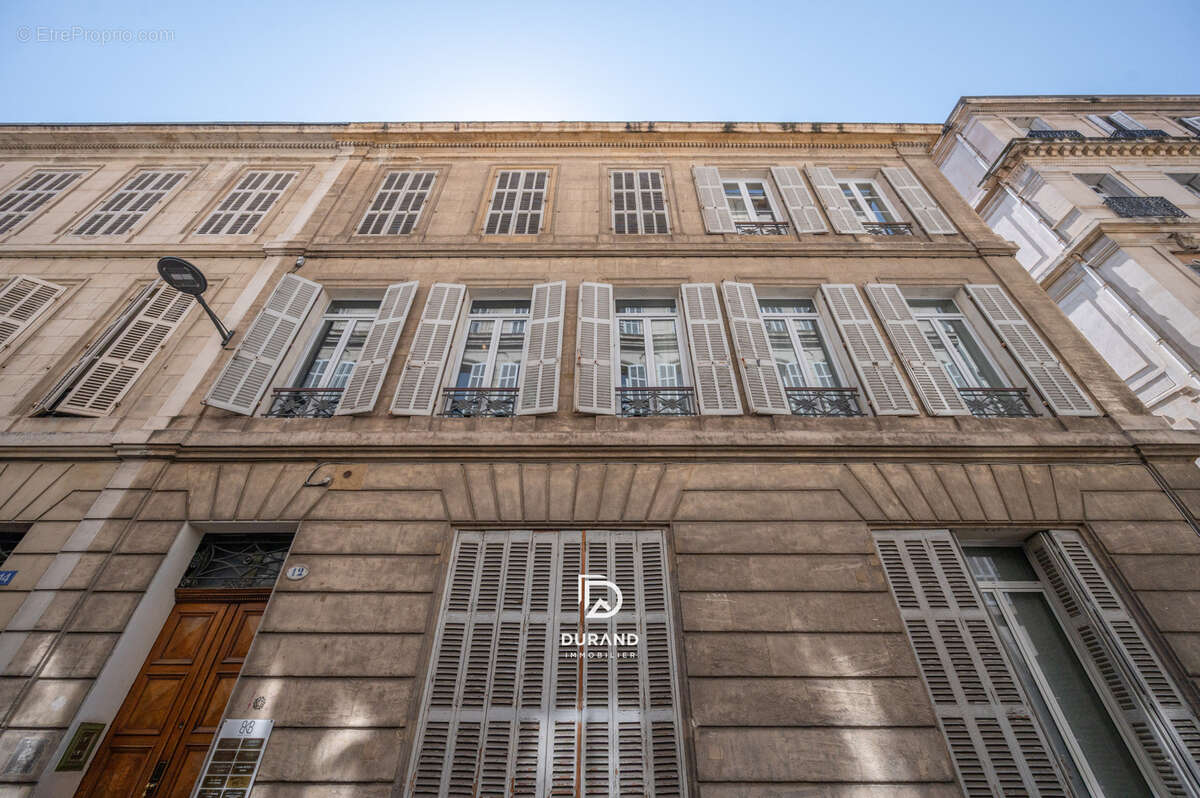 Appartement à MARSEILLE-6E