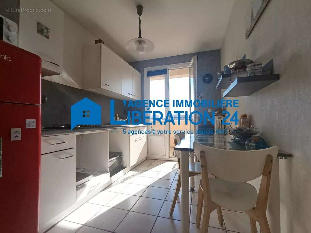 Appartement lumineux 4 pièces à Saint-Étienne - photo 9