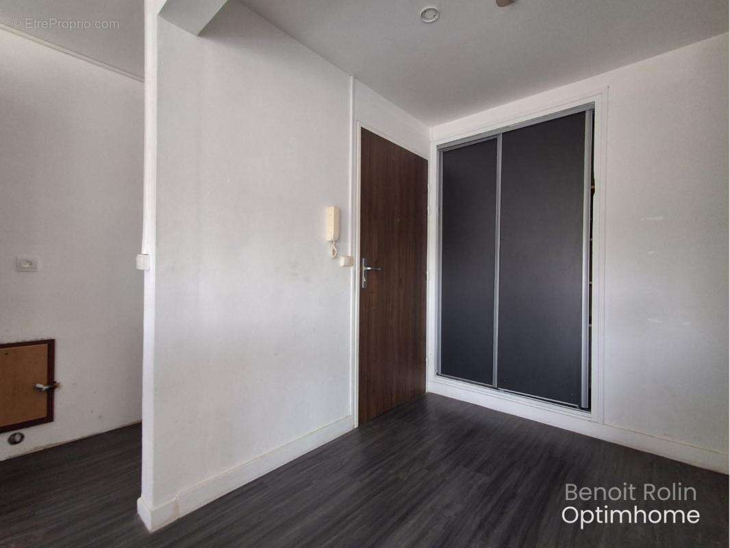 Appartement F3 de 67 m² – Grand balcon plein sud – Idéal investissement locatif - au Mans (72) - photo 7