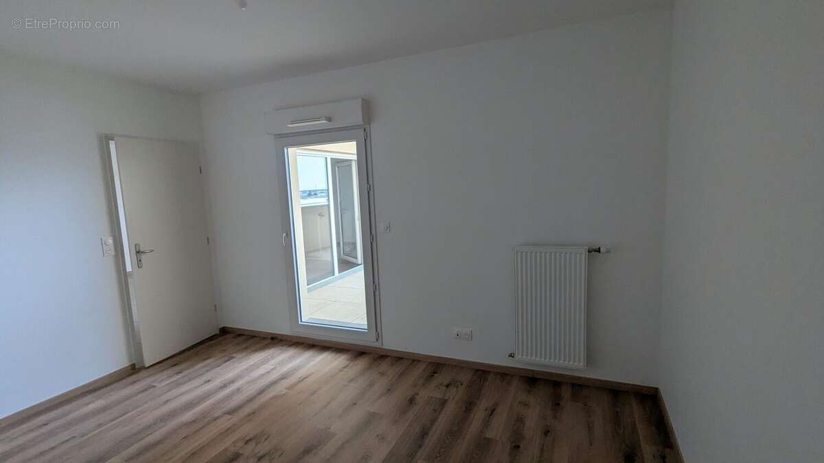 Appartement à CHENOVE