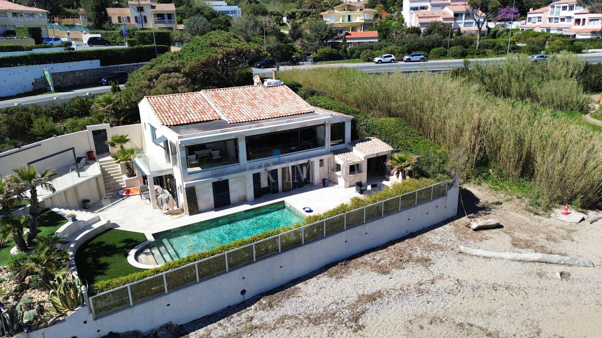 Maison à FREJUS