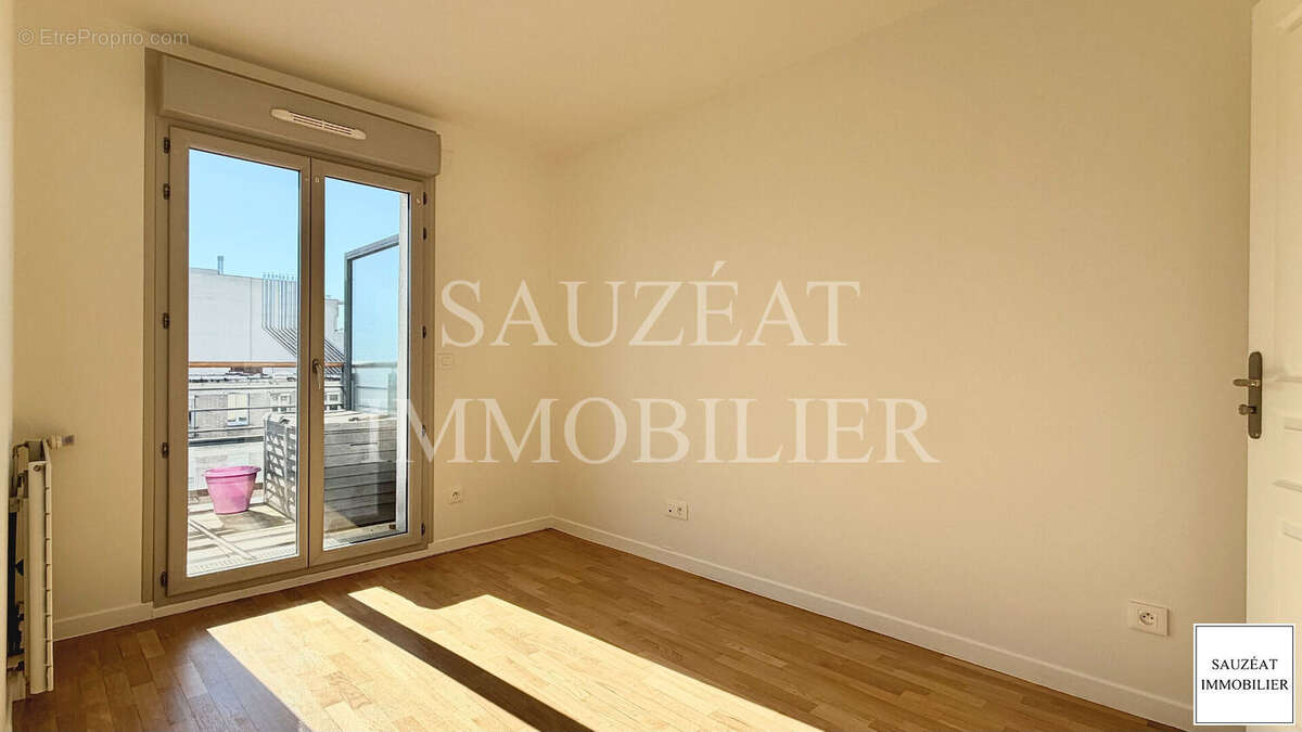 Appartement à MONTROUGE
