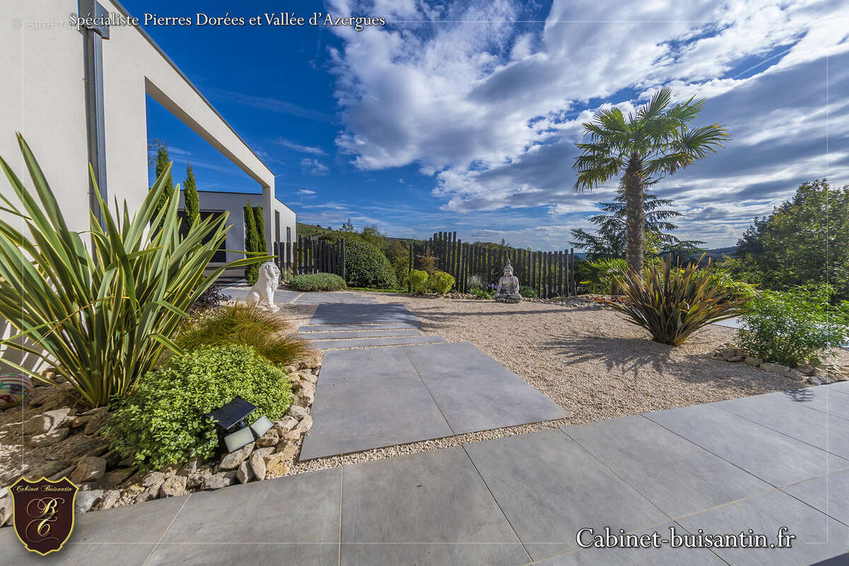 Maison à LE BOIS-D'OINGT