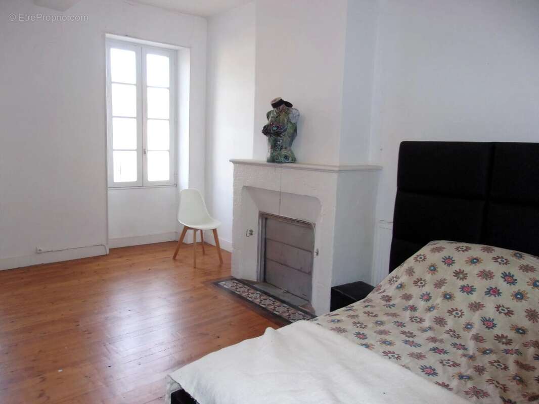 Maison à LEVIGNAC-DE-GUYENNE