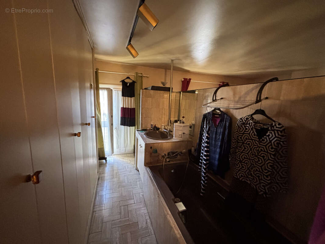 Appartement à BEZIERS