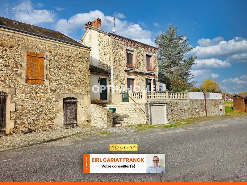 Maison à SAINT-LEGER-BRIDEREIX