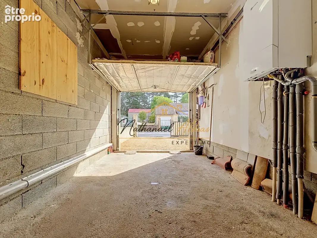 Maison récente avec garage et jardin - photo 14