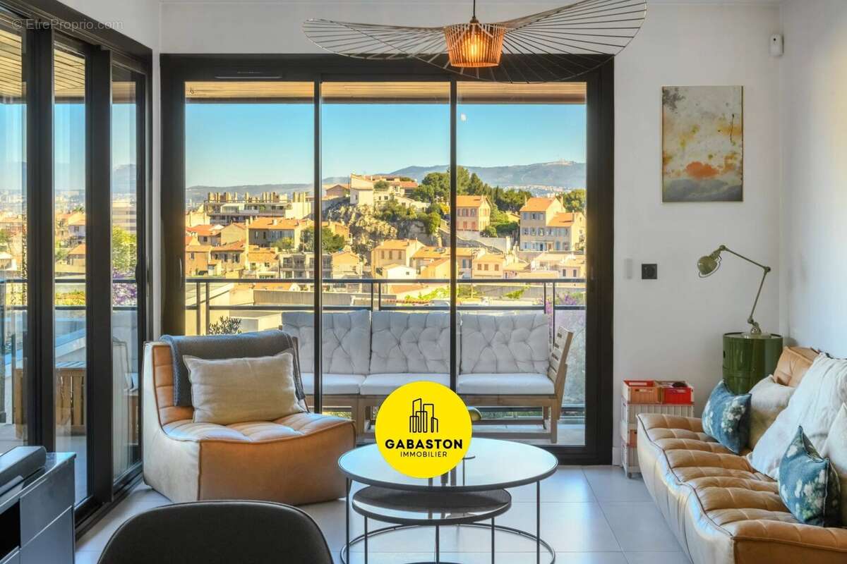 Appartement à MARSEILLE-8E