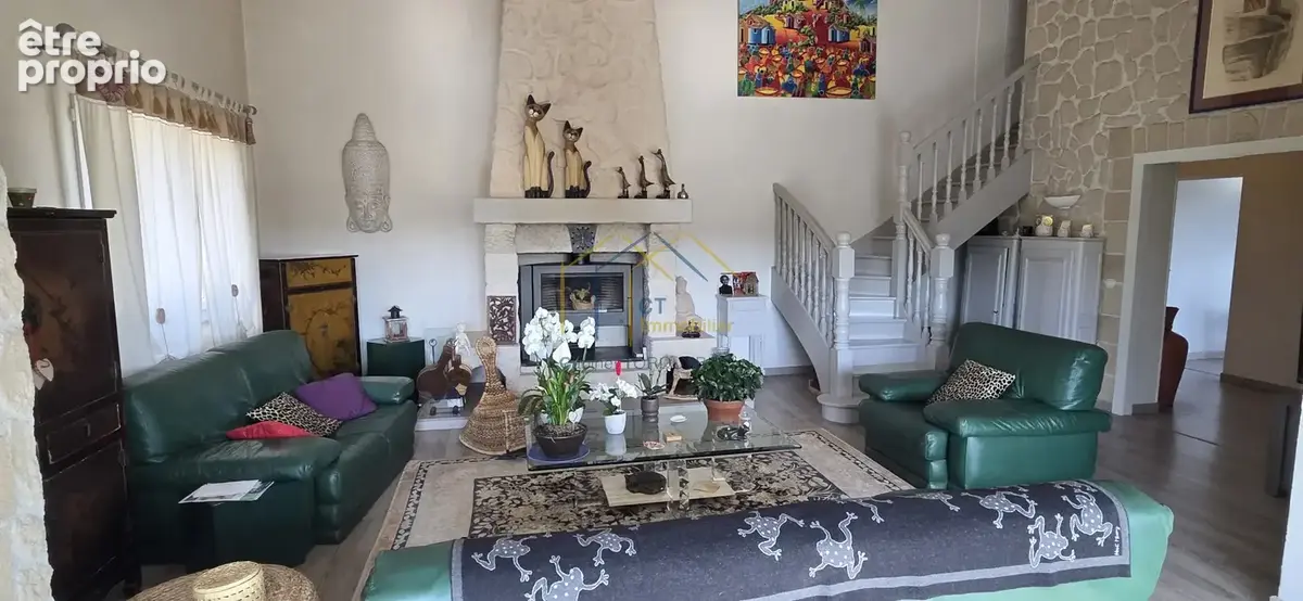 Villa traditionnelle de 10 pièces sur 2100m2 de terrain avec piscine - photo 17